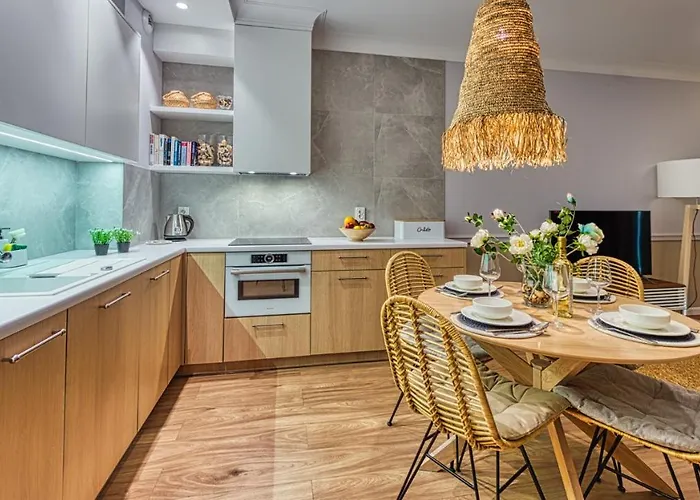 125 Z Ogrodkiem, Basenem, Sauna, Jacuzzi, Przy Samej Plazy - 5d Apartmán